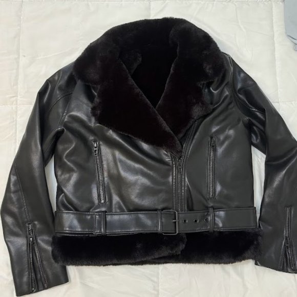 [BLANKNYC] Vegan Leather Moto Jacket With Removeable Faux Fur Vest - Picture 2 of 4